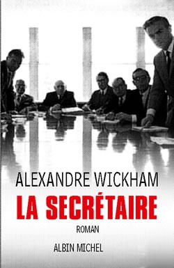 Couverture du livre La Secrétaire